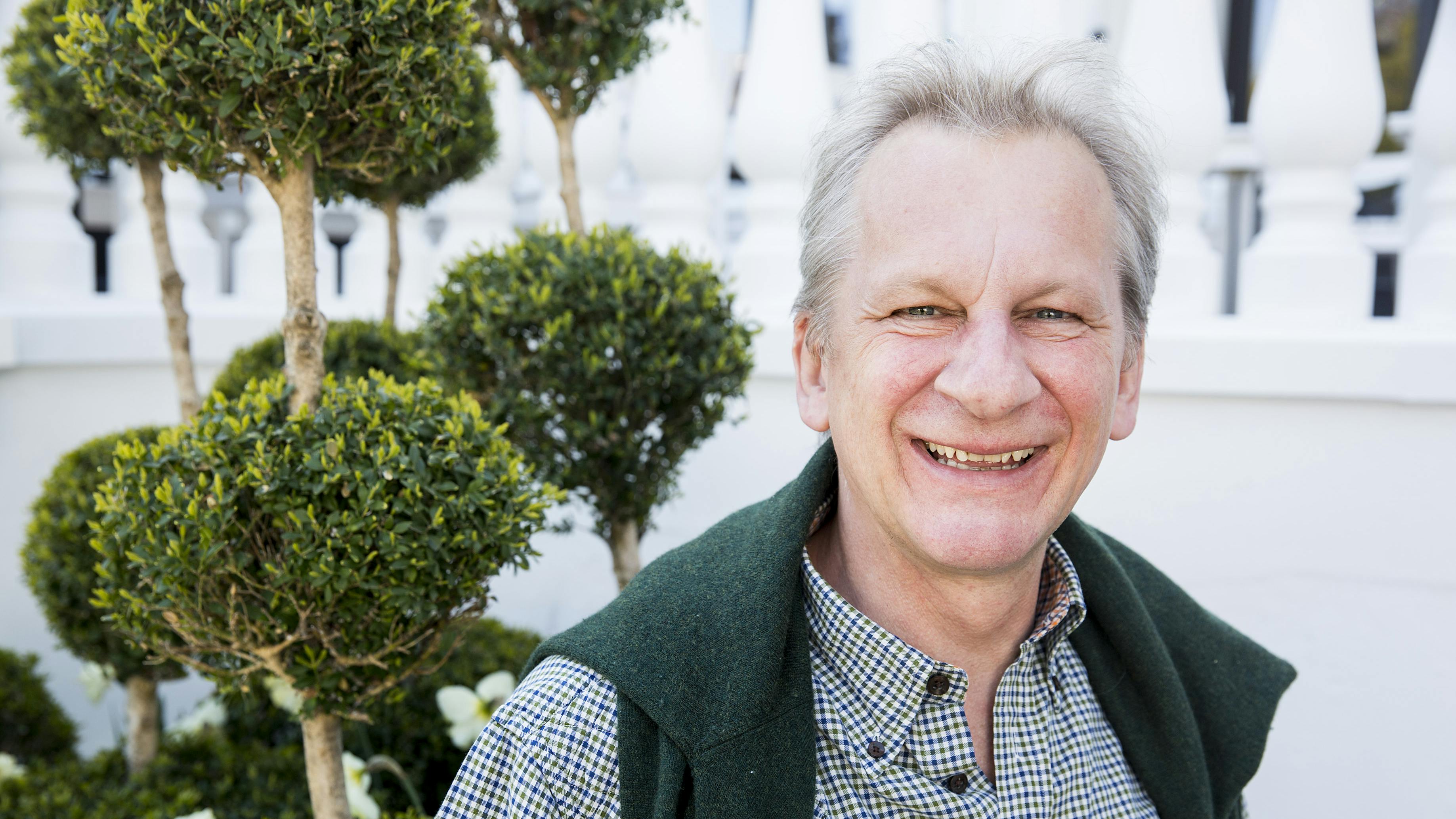 Henrik Koefoed er med på holdet bag "TAM TAM i Glassalen 2016" i Tivoli sammen med Niels Olsen, Bodil Jørgensen, Sofire Stougaard og Mads Knarreborg.