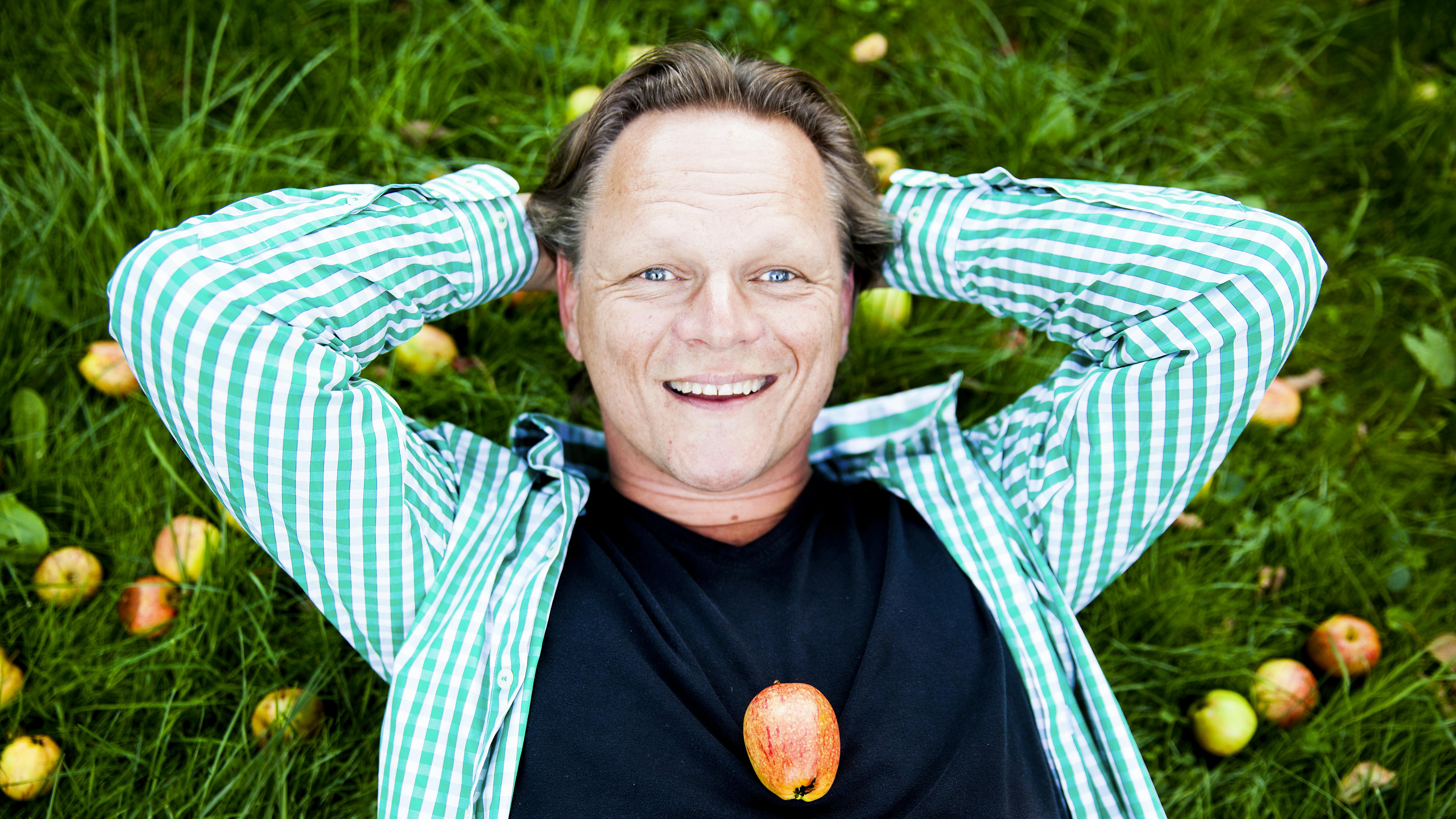 Sigurd Barrett har taget hul på sit største projekt nogensinde, "Sigurds Danmarkshistorie", med historiebog, sangbog, korhæfte, cd, lp, brætspil og meget mere. Johan Isbrand fra Familie Journal har talt med ham.