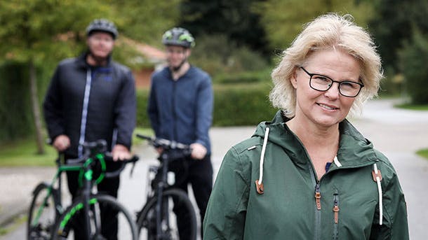 Dame med sin mand og søn