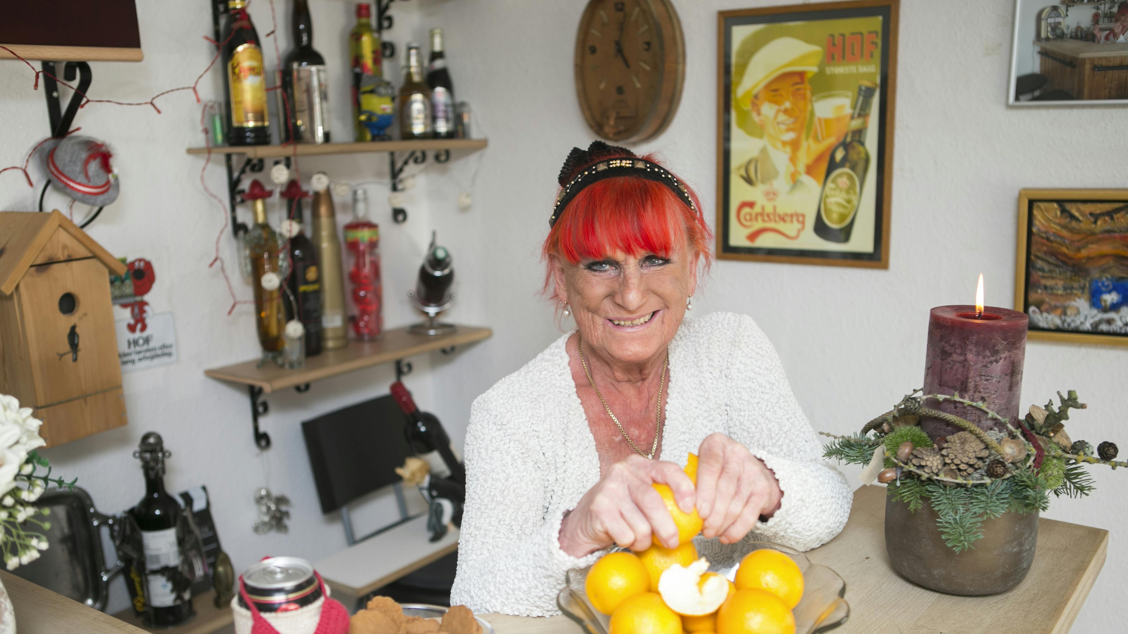 Susanne Lana synger julesange i sydens sol