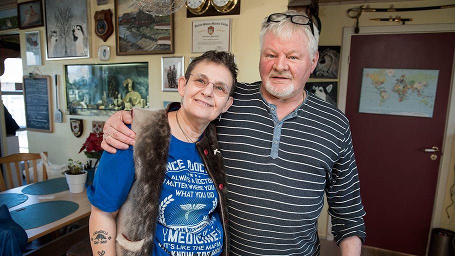 Krigslægen mistede sin elskede, men er lykkelig igen