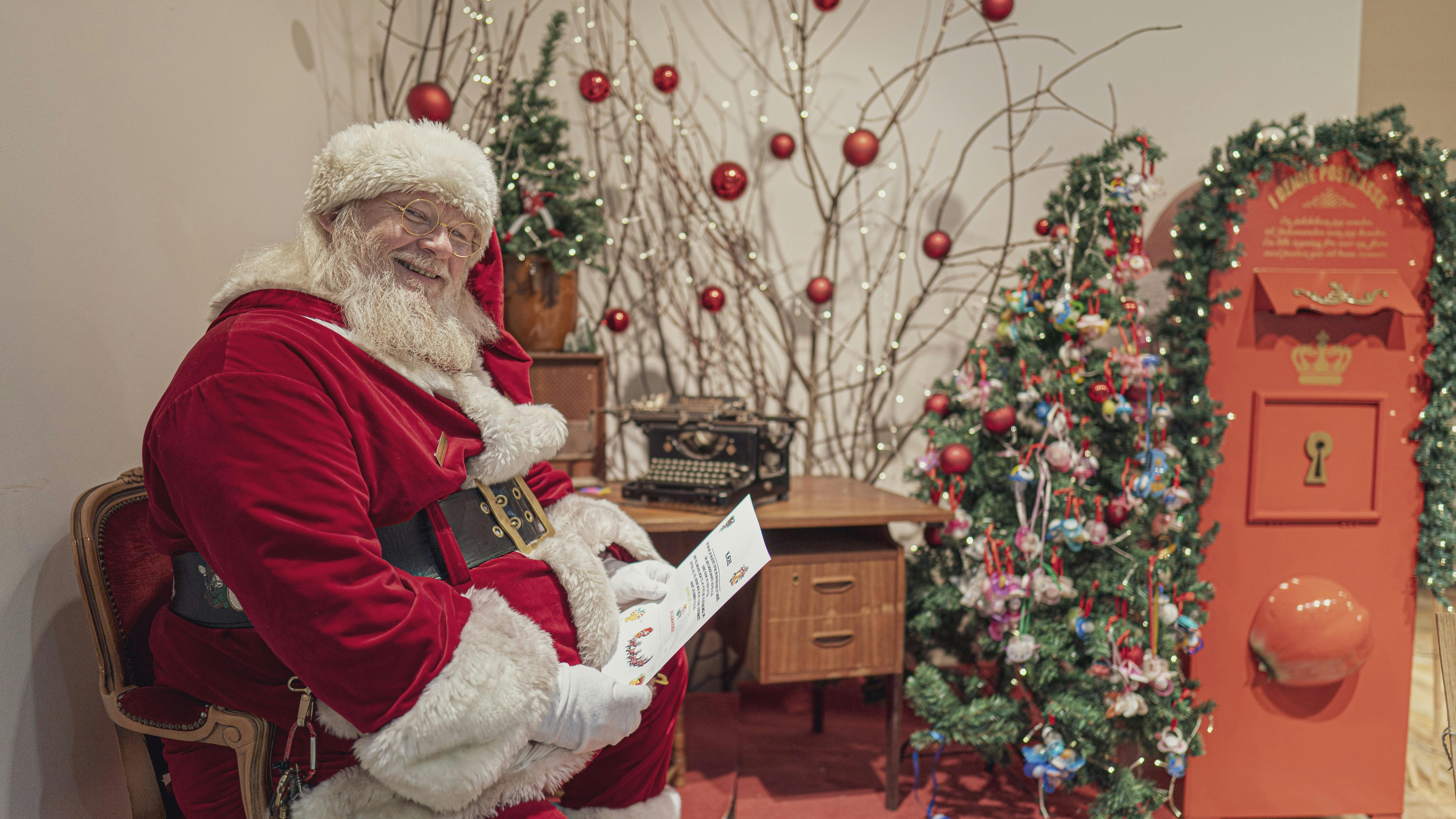 Esbjergs julemand, Michael Koed, er børnenes velgører.
