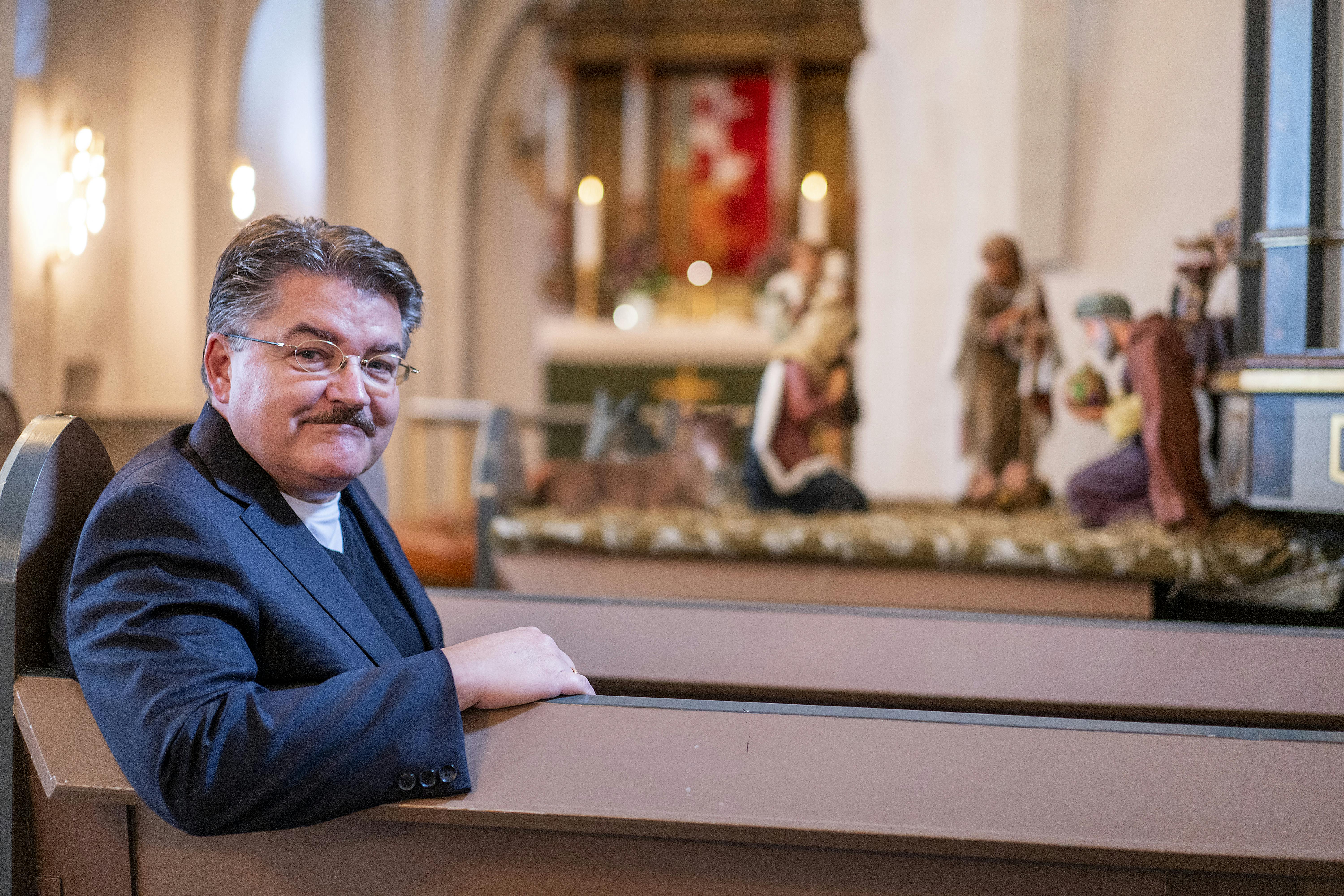 Uggeløse Kirke er blevet valgt som årets julekirke 2021 i Familie Journal og pryder dermed forsiden af årets julehæfte.