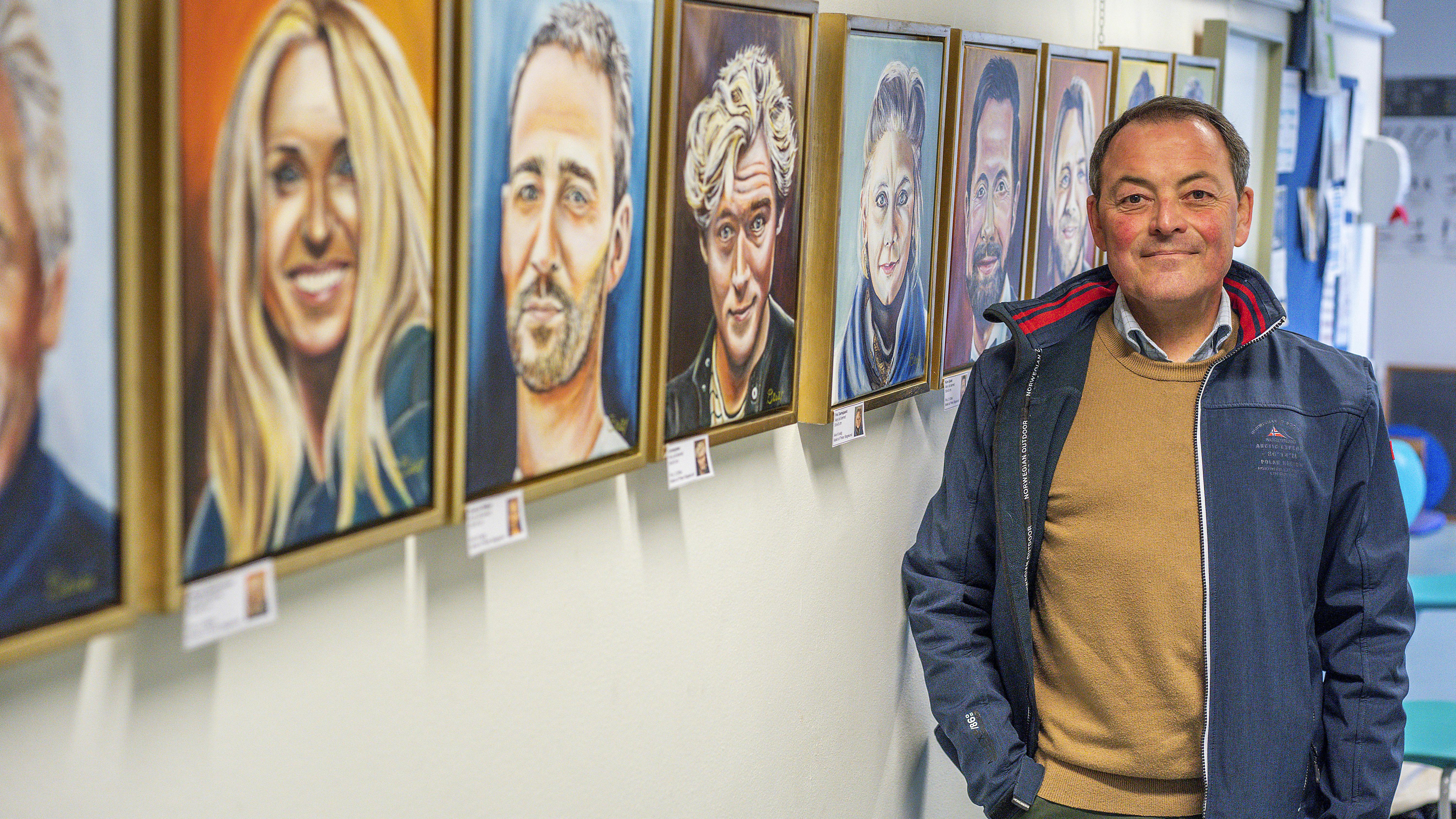 Peter Bøgelund har lavet kontorarbejde hele sit arbejdsliv, men lever nu sine kreative drømme ud.