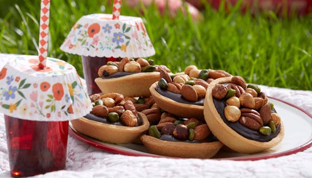 chokoladelinser med nødder