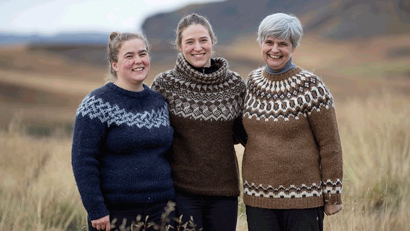 Bolette mistede sin mand - derfor sprang døtrene til for at hjælpe med at føre gården videre