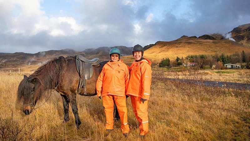 Mai og mormor på Island: Jeg har min hest, jeg har min mormor!