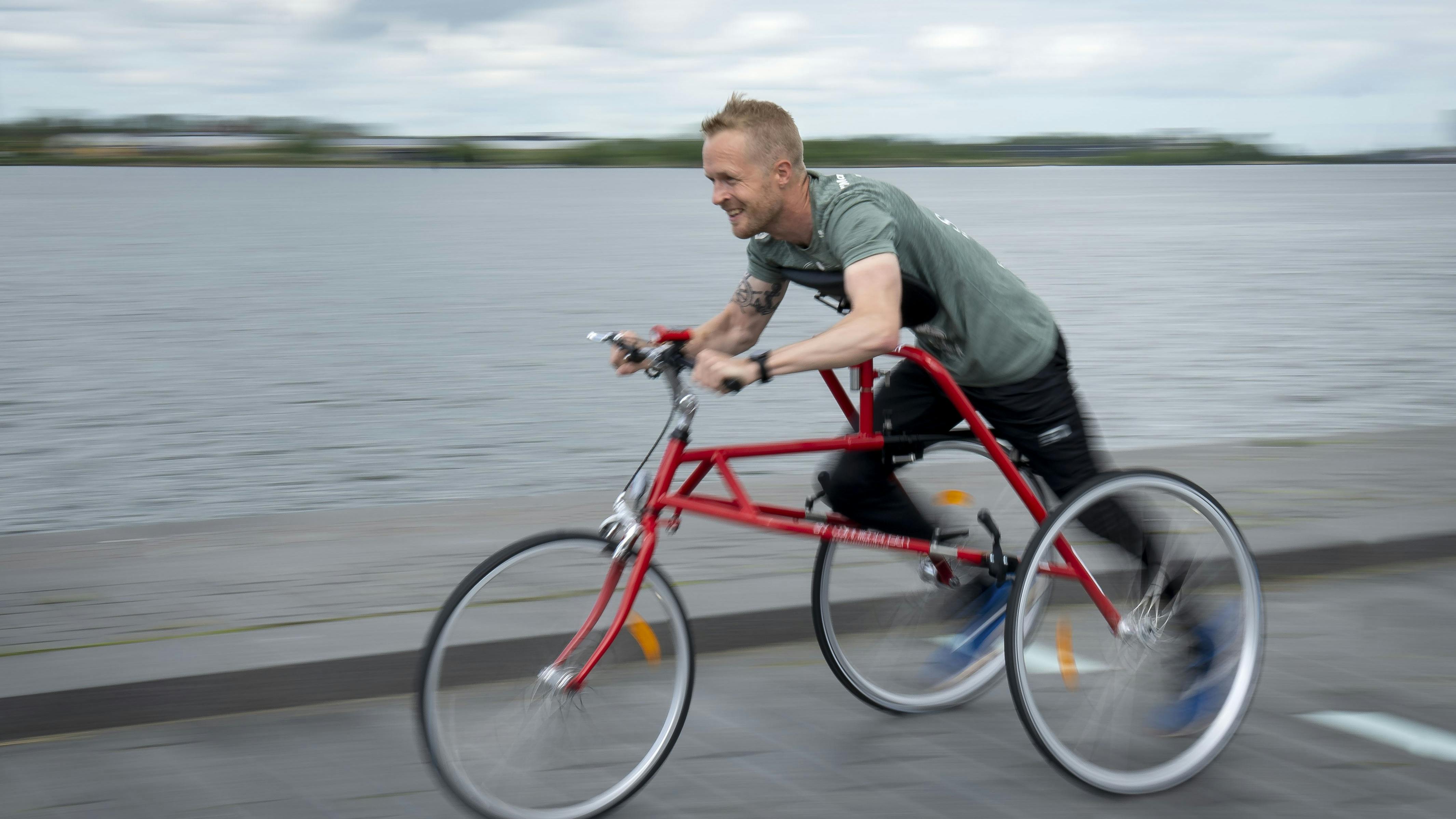 Casper døjer med hereditær spastisk paraparese men trodser sygdommen med træning