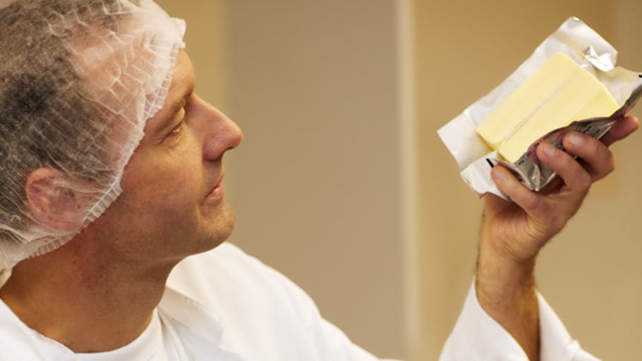 Jakob arbejder som smørsmager: Det er lige så godt som chokolade