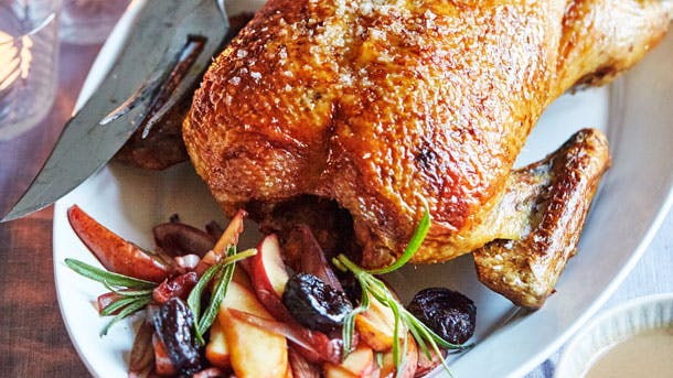 Andesteg med æble-sveskekompot