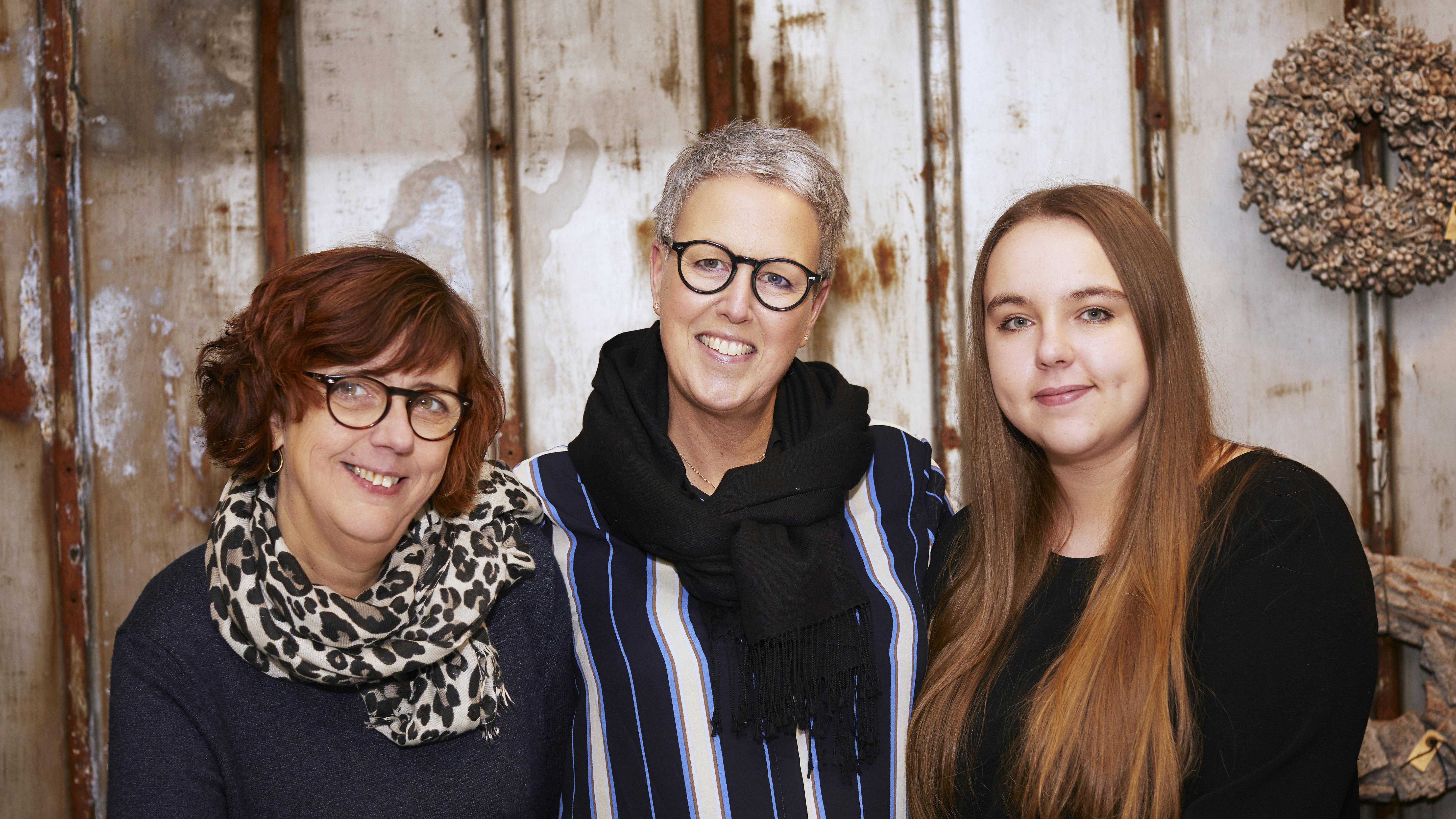 Birgitte gik fra jordemor til bedemand