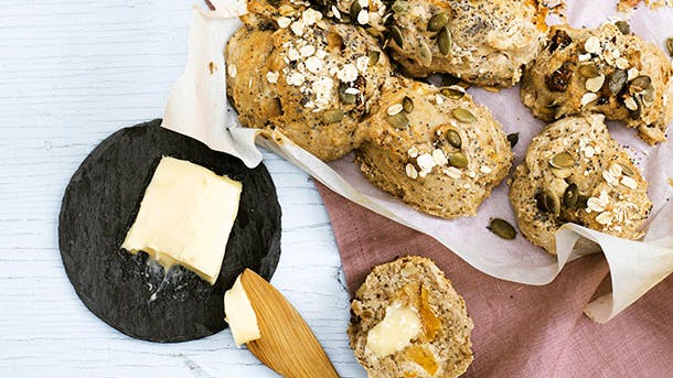 Brydeboller med tørret frugt