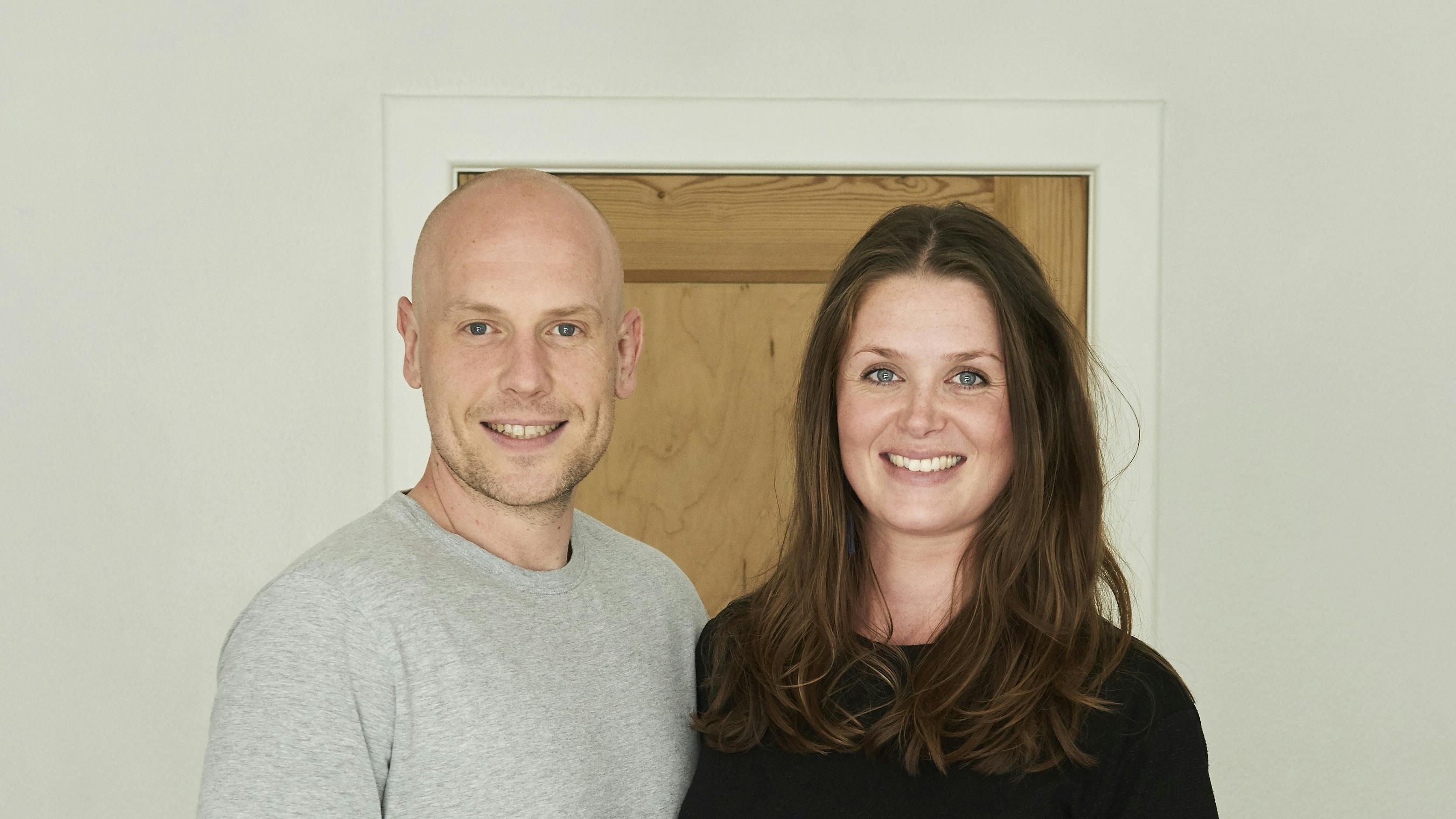 Carina har skrevet en bog om sit liv med en far, der var alkoholiker