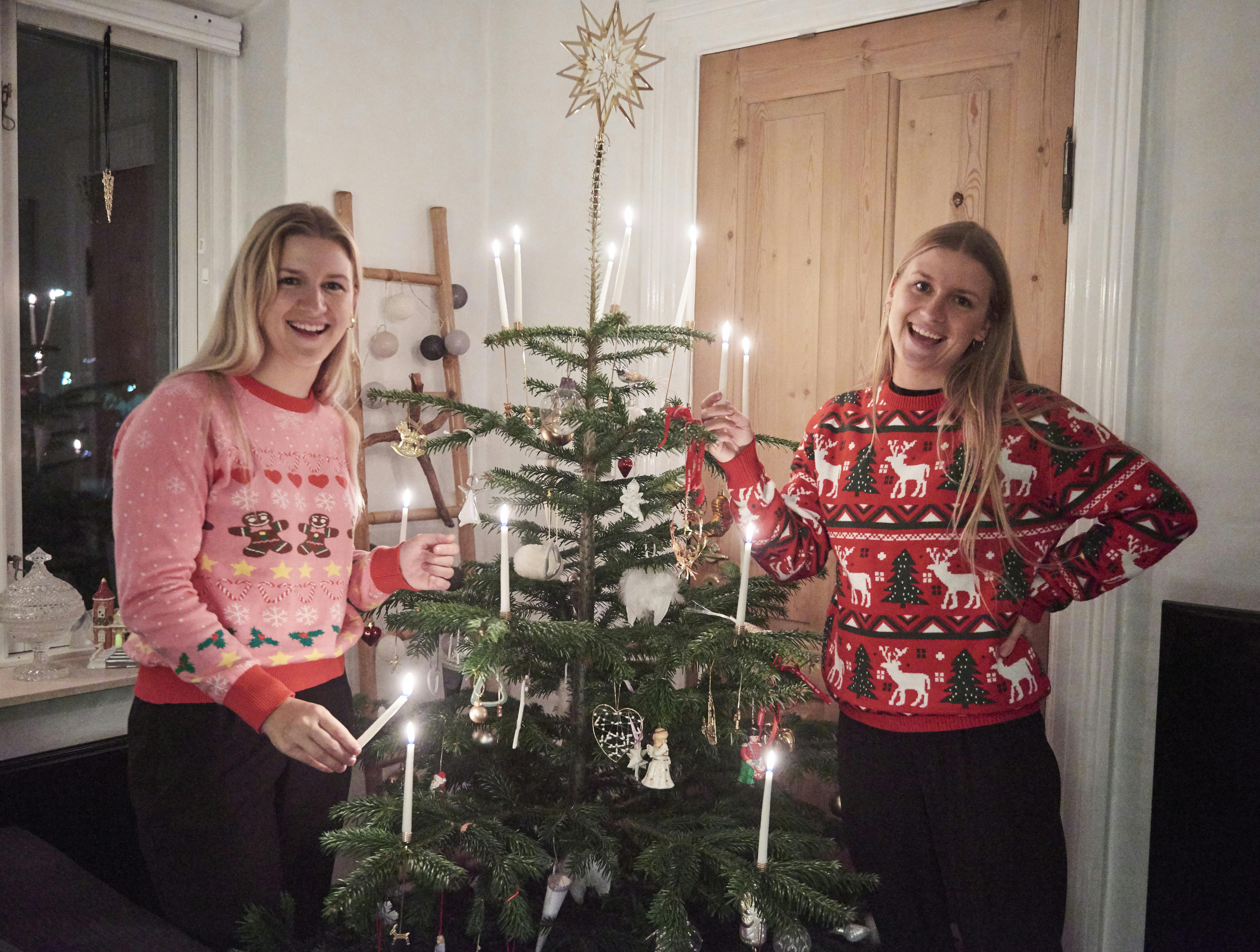 Juletraditionerne må ikke dø ud, siger tvillingerne Anne-Cathrine og Marie-Louise Brandenborg.
