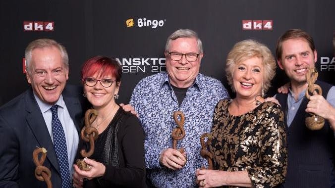 Familie Journal samler ind til Røde Kors ved Dansktop Prisen 2017.