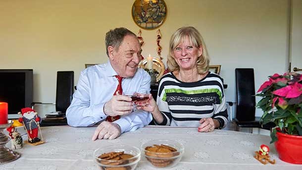 Dario og Gertrud nyder den danske julehygge