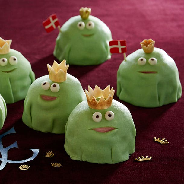 https://imgix.familiejournal.dk/media/article/frederik-50-aar-kajkager.jpg