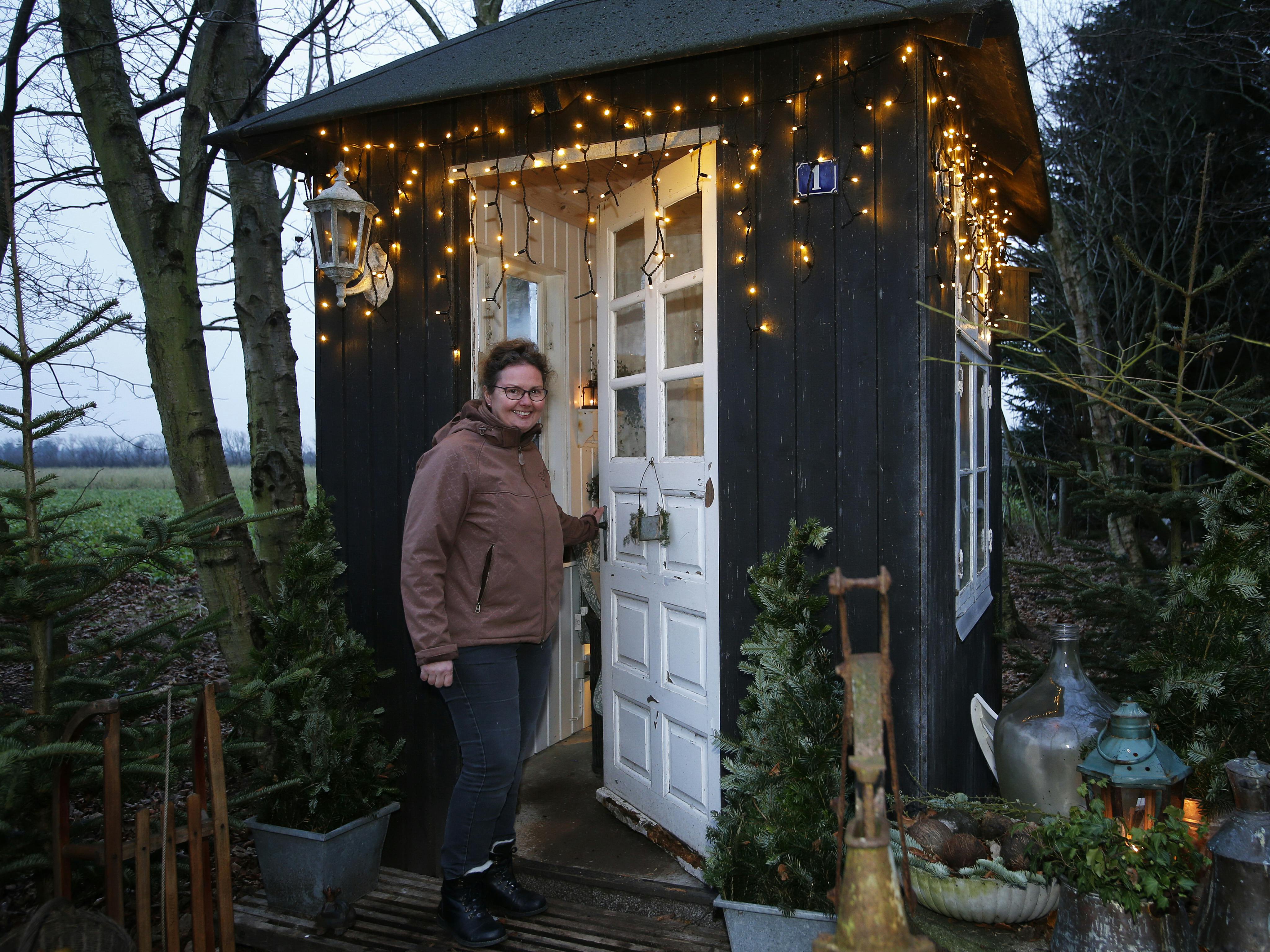 Tag en slapper i fru Pedersens julehave