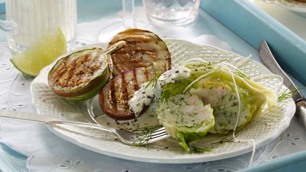 Fiskedolmer på tallerken
