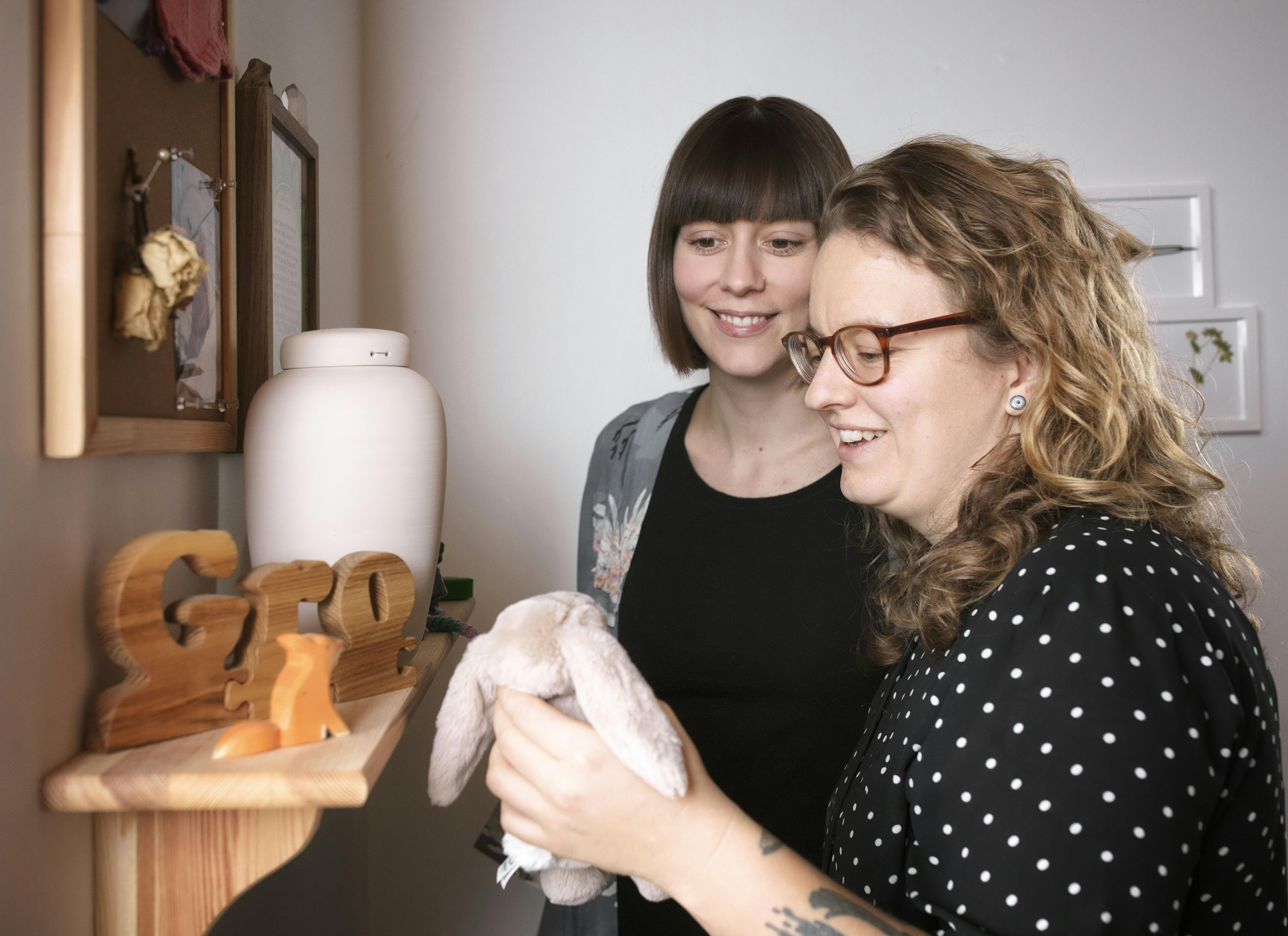 Thea og Margrethes datter blev født med en hjertefejl
