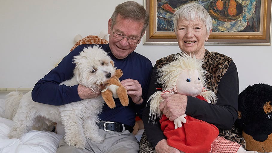 Mød en hund med fast arbejde: Snyd er lig med kærlighed og omsorg