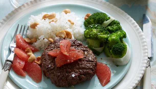 Hakkebøf med citrus og broccoli