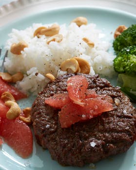 Hakkebøf med citrus og broccoli