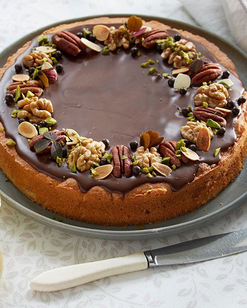 Glutenfri kage: Kartoffelmazarin med chokoladeglasur og nødder