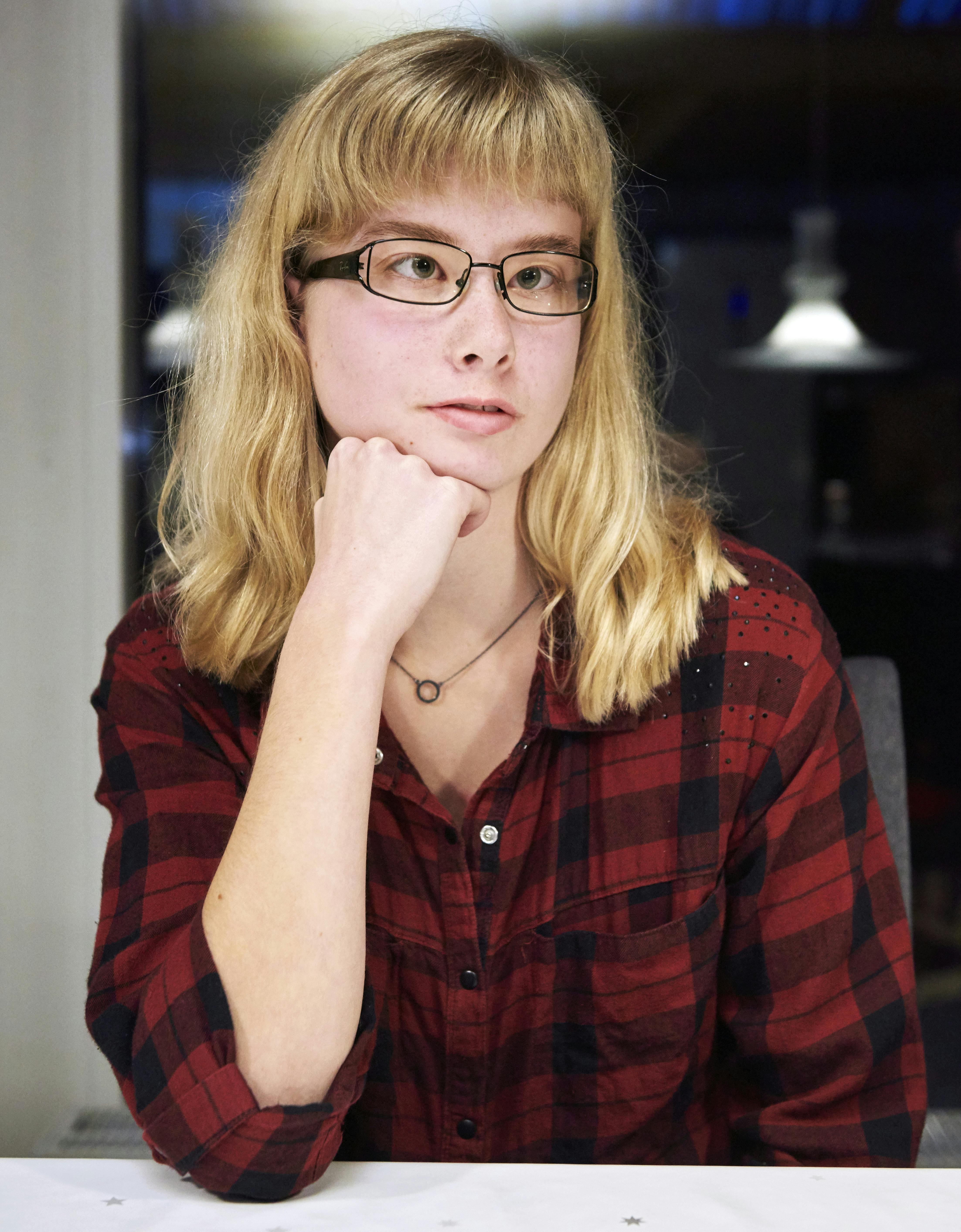 Ida er født med Möbius Syndrom, som betyder, at hun ikke med sit ansigt kan vise, hvad hun føler. 
