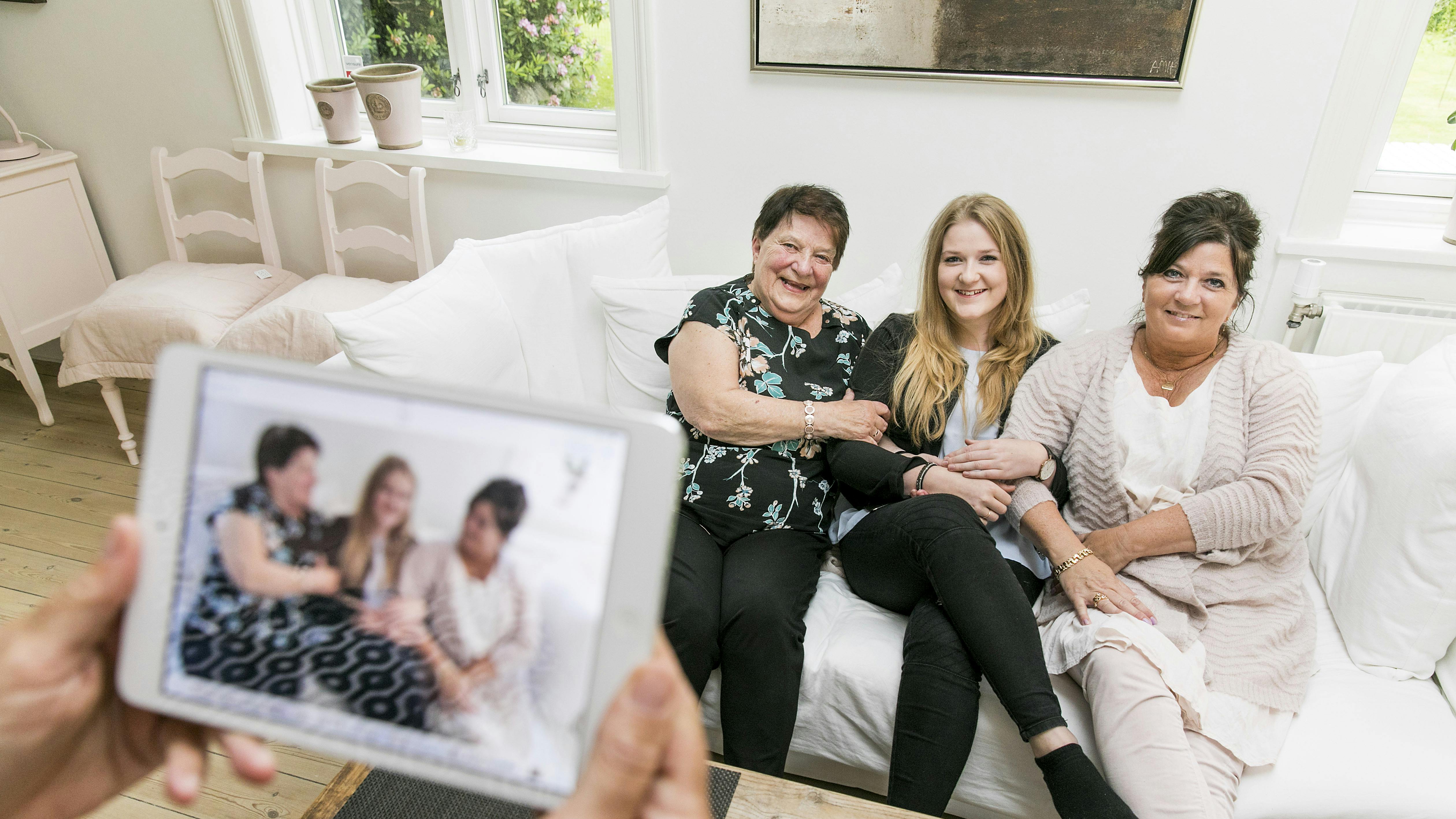 Karoline lavede it-guide for sin mor - og nu for alle 50+'ere