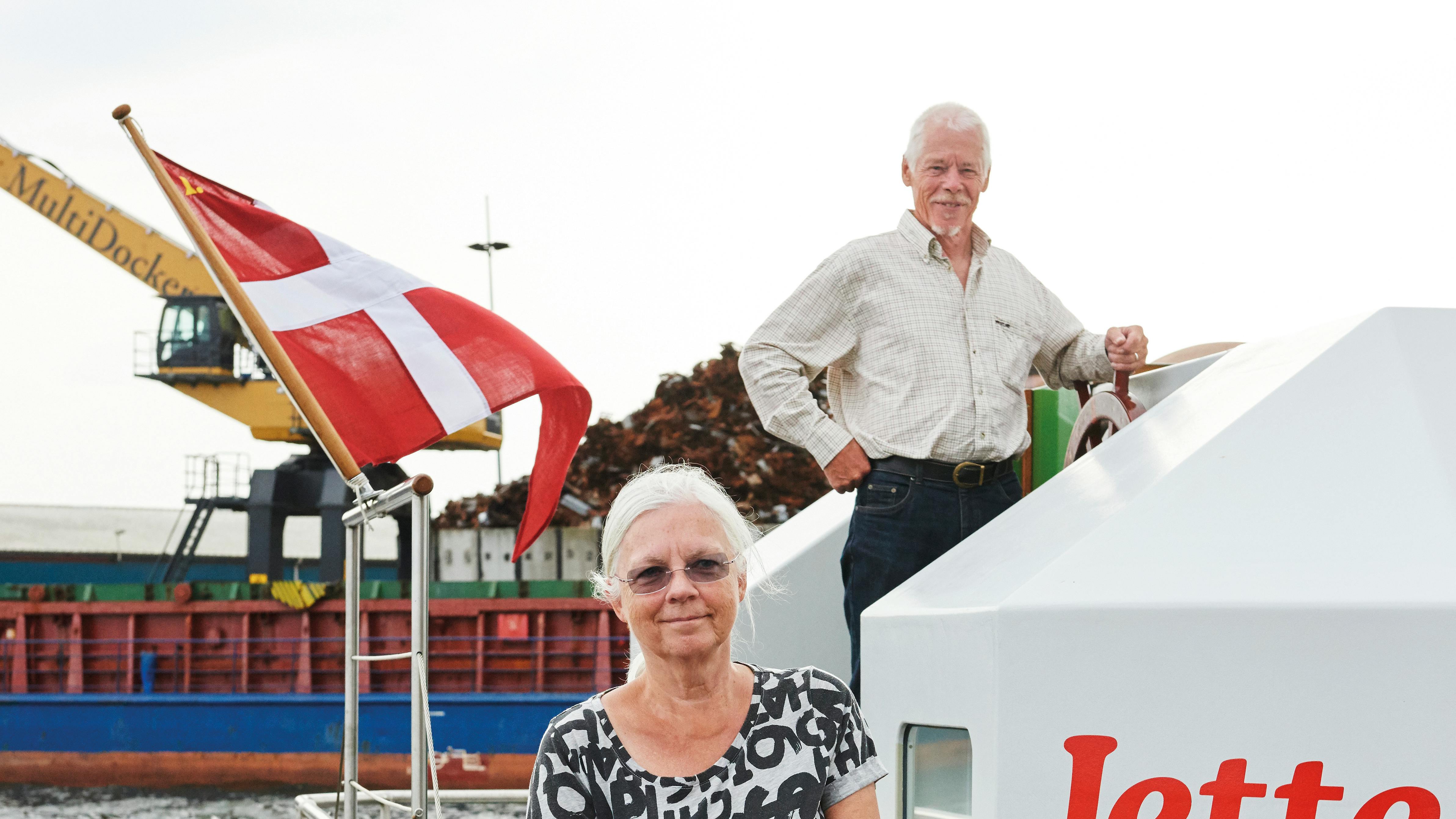 Ægteparret Hofmans katamaran er bygget af Peter selv fra grunden
