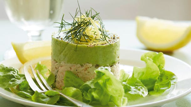 Krabbe med blomkål og avocadocreme