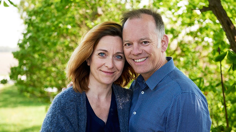 Operastjerner blev øboere: Vi har vildtvoksende planer på Samsø