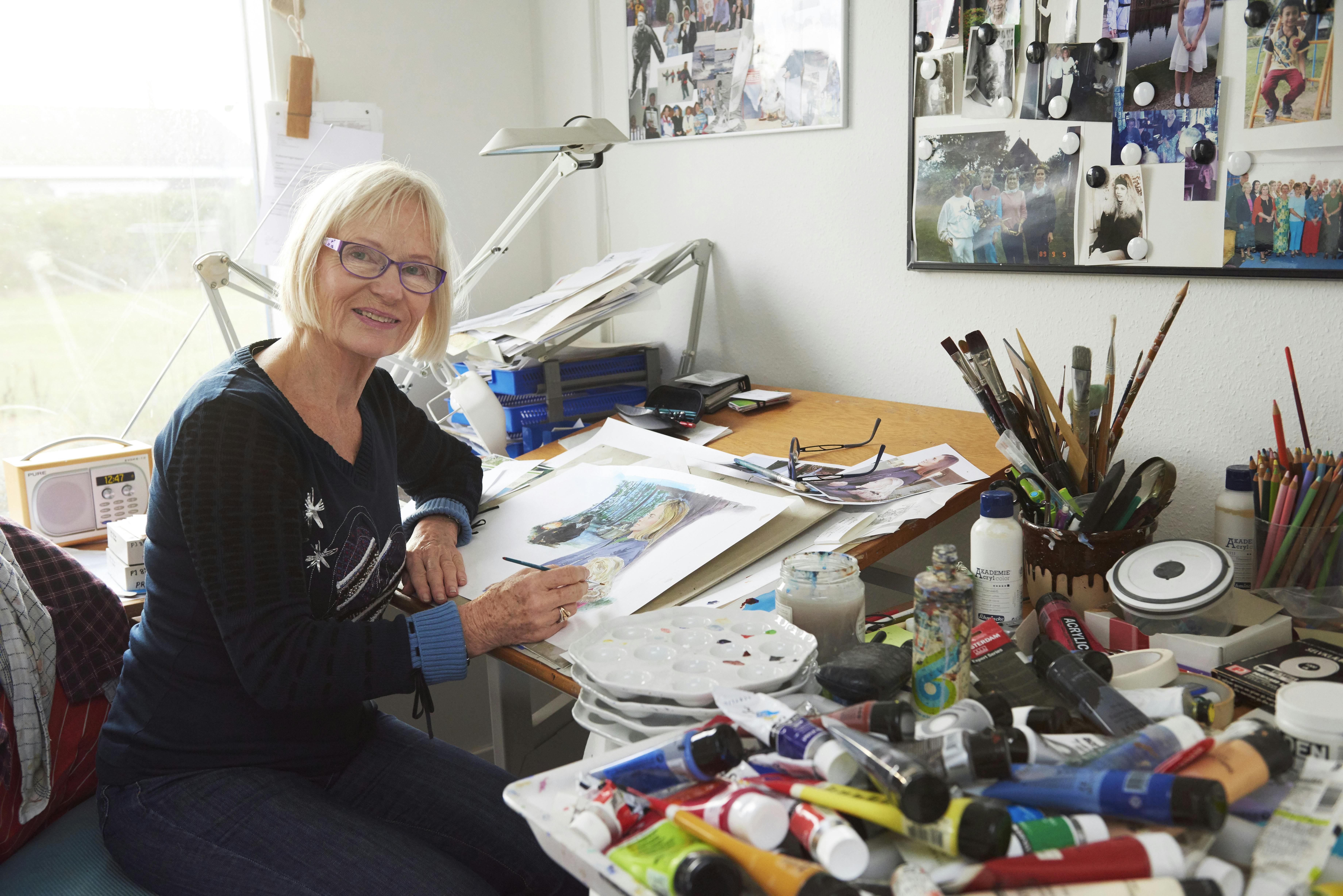 Majken Thorsen illustrerer romaner for Familie Journal