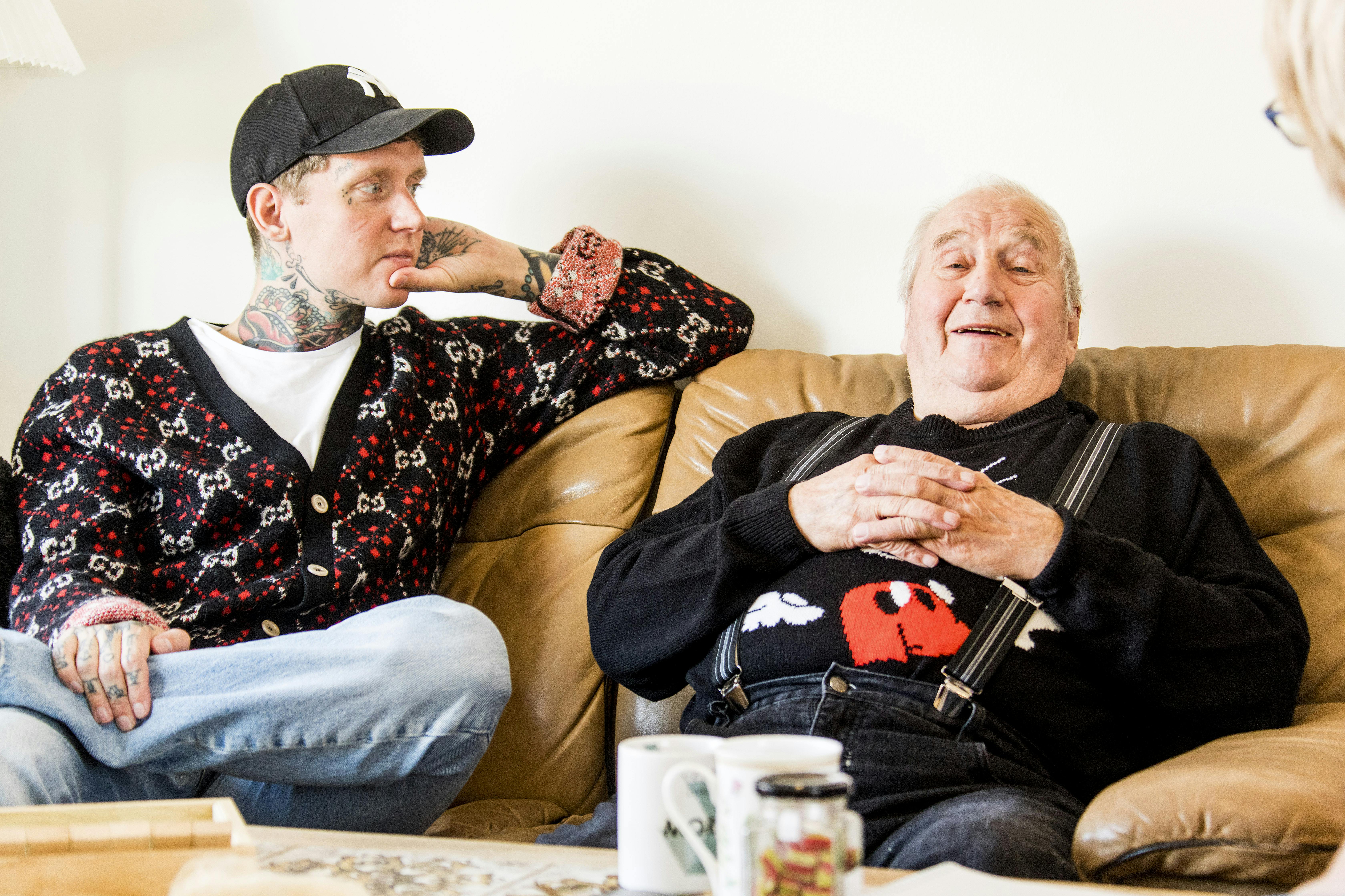 Tiger og Morfar er gode for hinanden og ses hver dag
