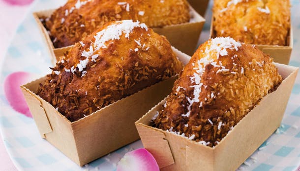 Muffins med kokos og yoghurt i små forme 