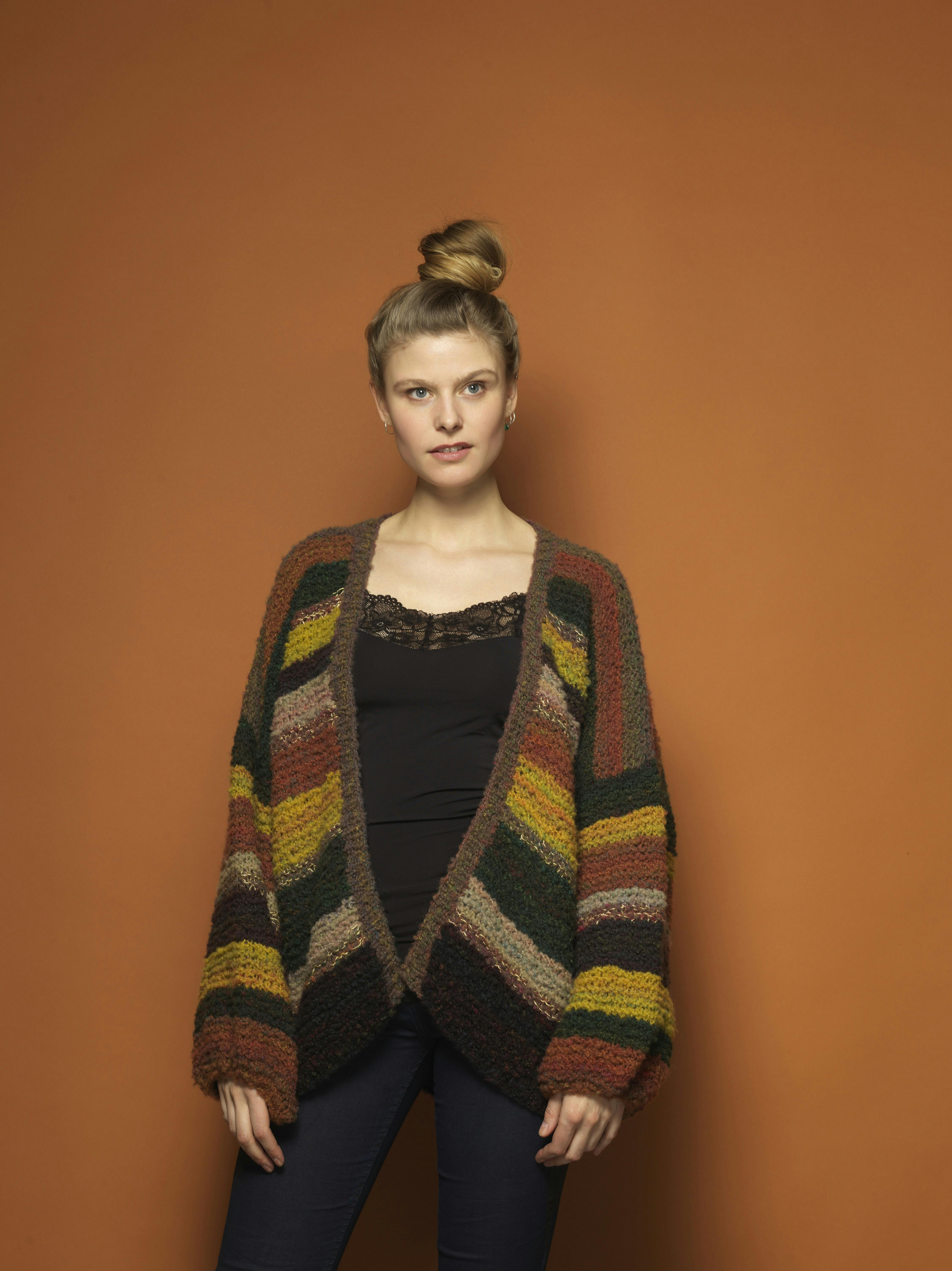 Strikkeopskrift: Oversize stribet jakke