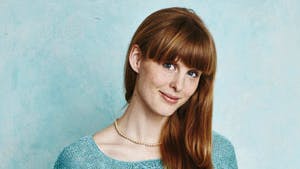 Strikkeopskrift: Bluse med bladmønster