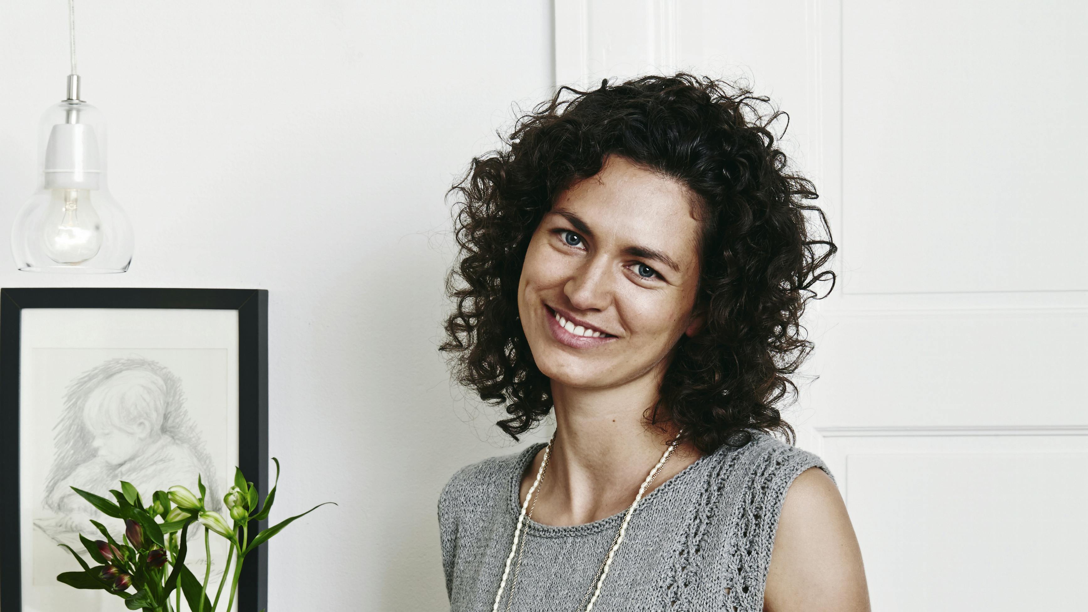 Strik en smuk top med slankende snit