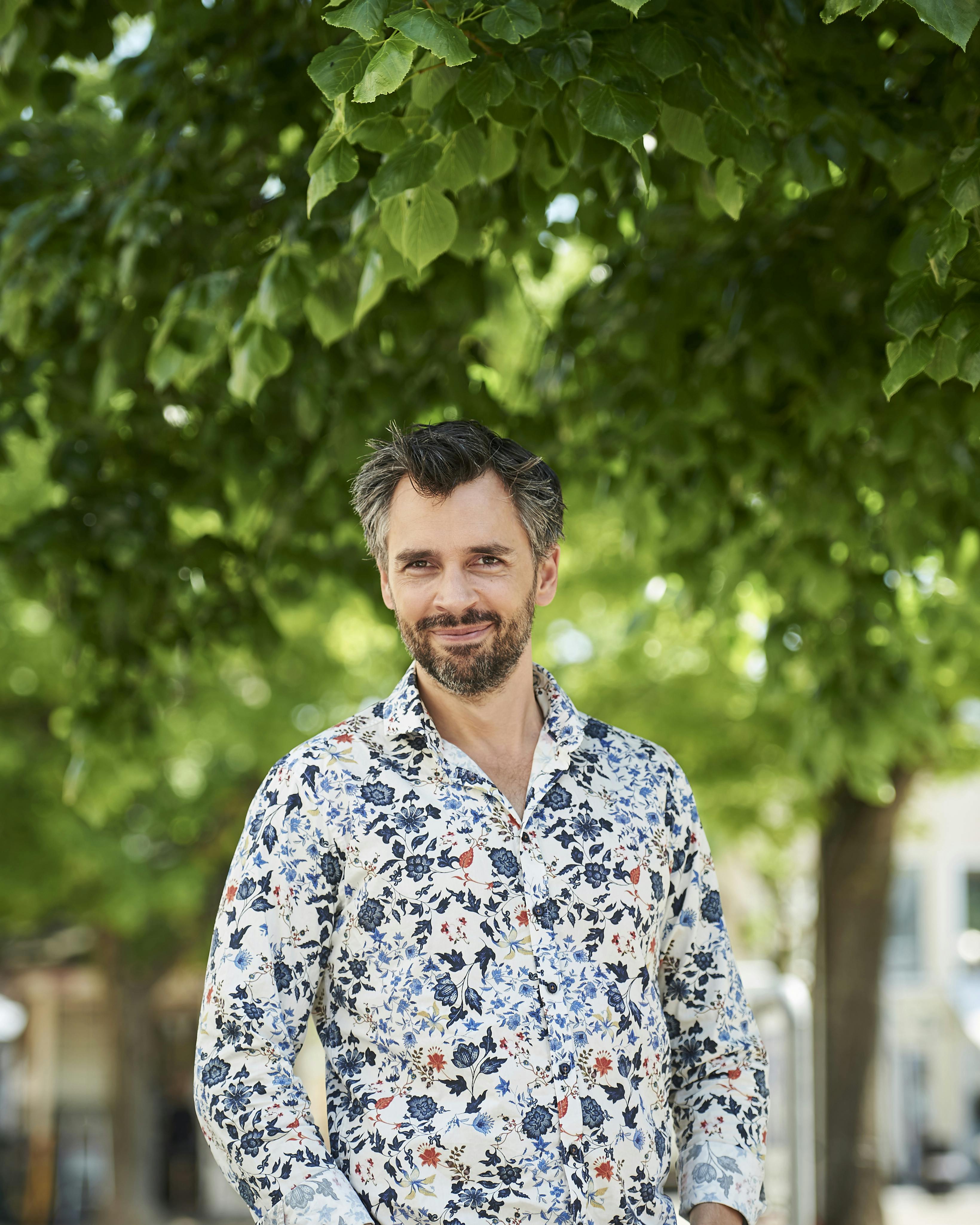 Det uventede har komisk effekt, fastslår Rasmus Krogsgaard