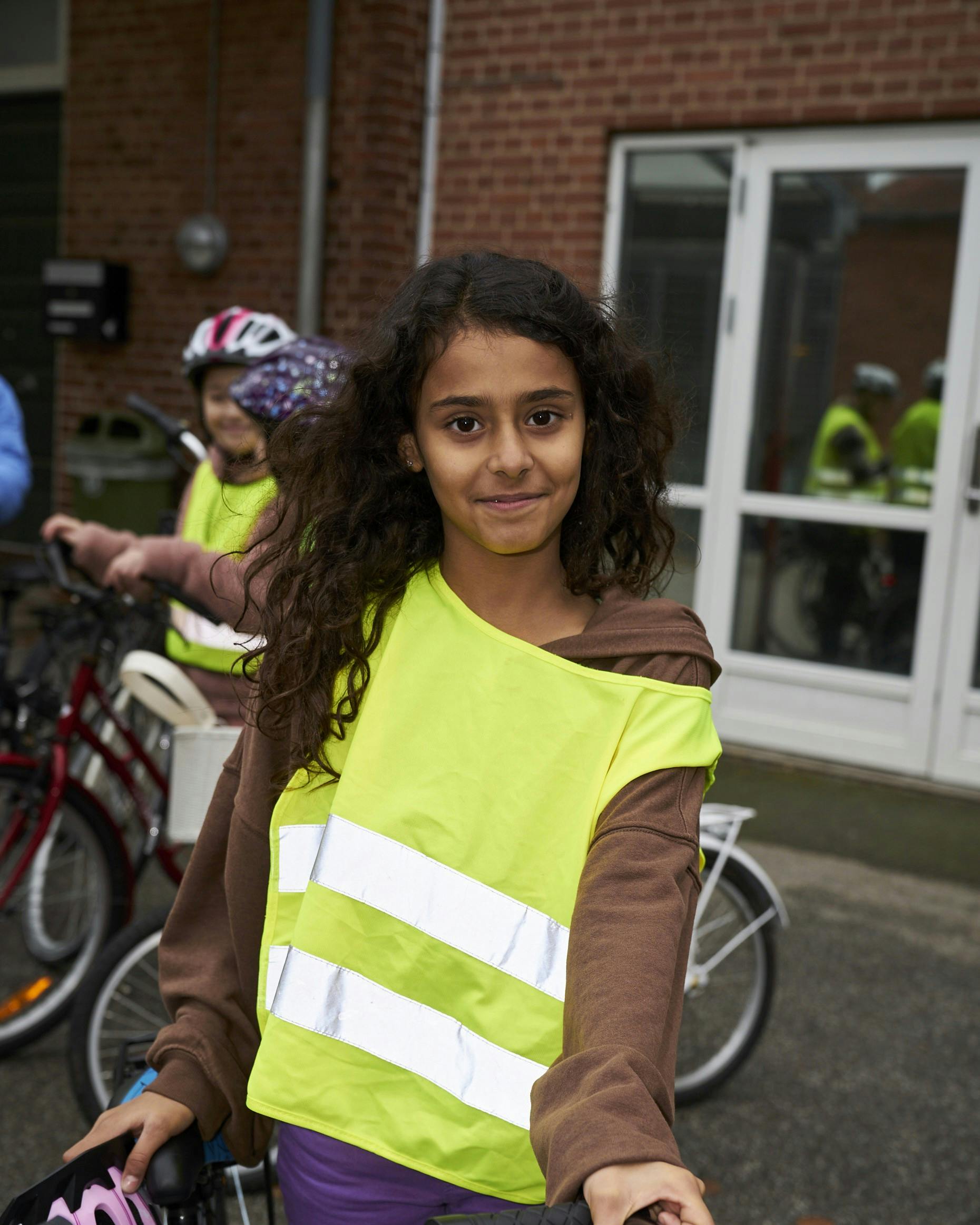https://imgix.familiejournal.dk/media/article/sarah_phillips_hansen_cyklistpris_fj_21_2sl1683-1.jpg