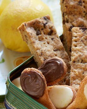 Småkager: shortbread og kattetunger