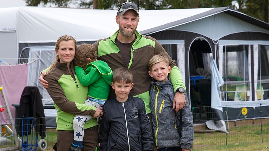 En helt ny hverdag: Nu nyder vi campingfællesskabet