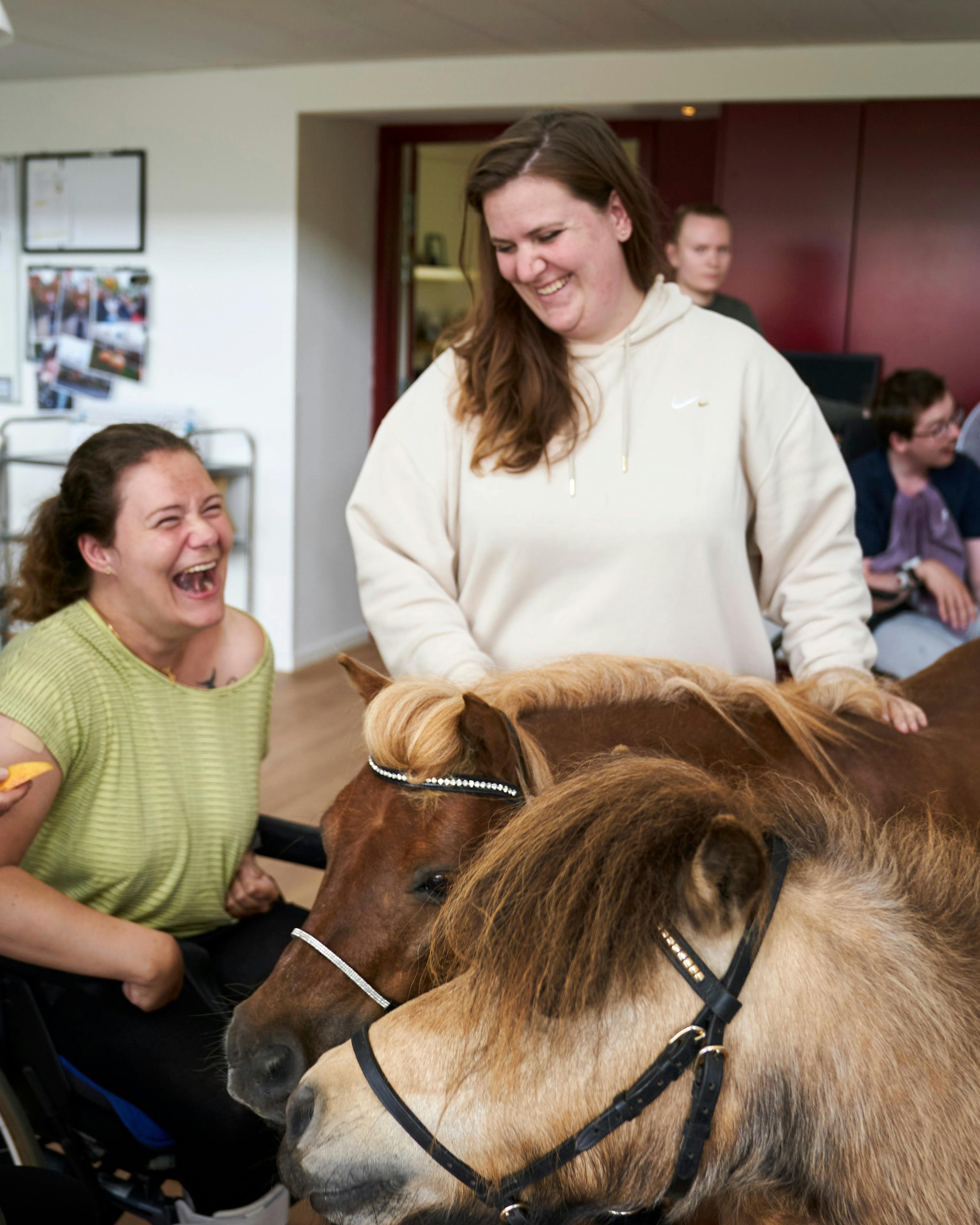https://imgix.familiejournal.dk/media/article/sophie_klint_ponypatruljen_taxhuset_fj_061_12jun21_1sl1828.jpg