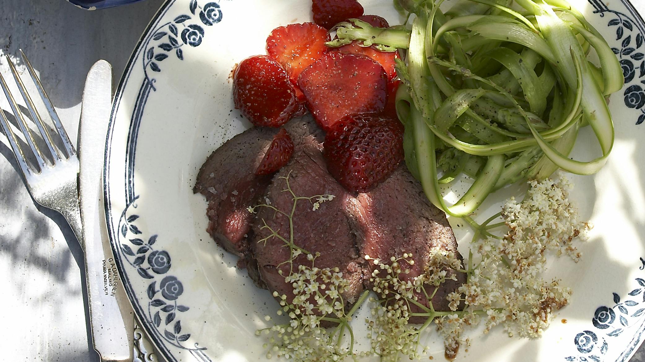 Saftig filet af sommerbuk