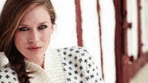 Strik en sweater i smart og tidløst design - opskrift fra Alt om håndarbejde