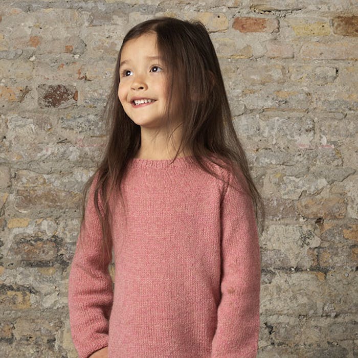 mave Ensomhed pude Strikkeopskrift: Enkel sweater til børn | Familie Journal