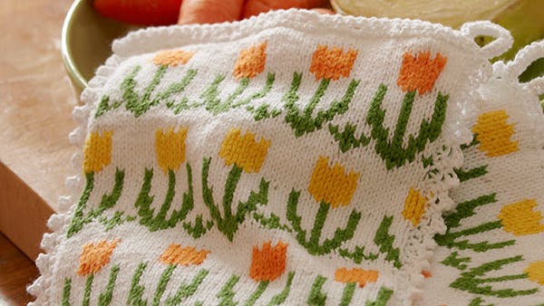 Strikkeopskrift på grydelapper med tulipaner