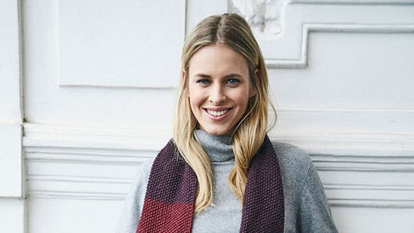 Strikkeopskrift: Halstørklæde i fem farver