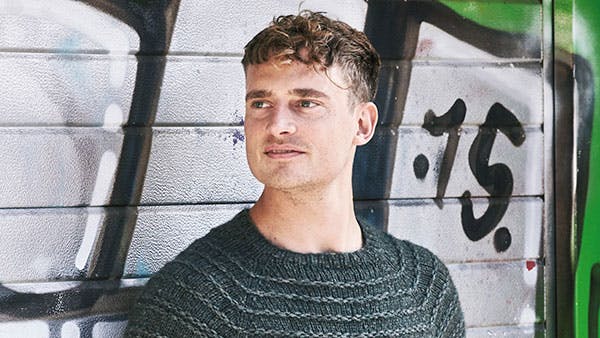 Strikkeopskrift: Herresweater med raglan